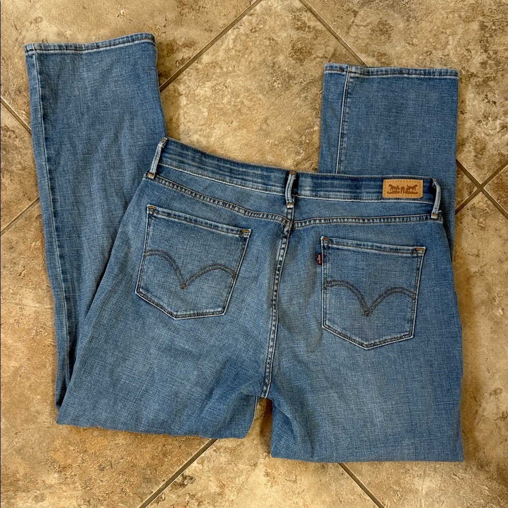 Levi’s Perfect Waist 525 Straight Leg, Classic Blue Women's Jeans - Picture 4 of 4